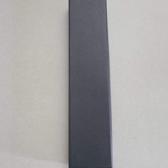 NWT Red Manhattan Watch - Picture 2 of 11